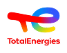 Logo TotalEnergies affichant un symbole abstrait dégradé du rouge au bleu, avec le texte "TotalEnergies" rouge dessous sur fond noir.
